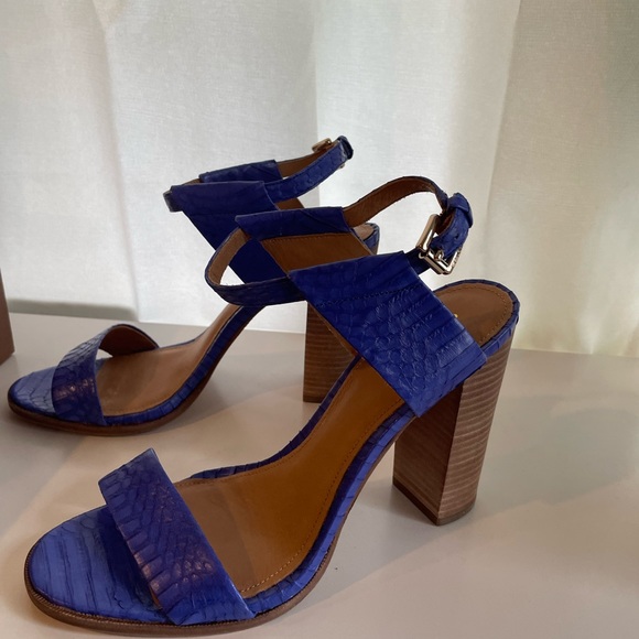 Coach Lexey Solid Snake skin embossed chunky heel sandals size 9.5 - Picture 3 of 6